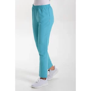Pantalón microfibra azul porcelana con bolsillos Dyneke 9929483: vista lateral del pantalón con modelo.