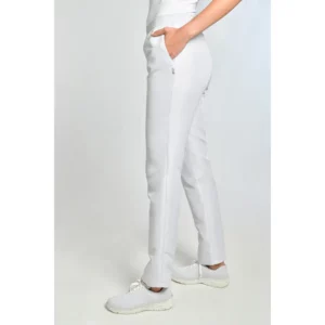 Pantalón microfibra gris perla con bolsillos Dyneke 9929488: vista lateral del pantalón con modelo.