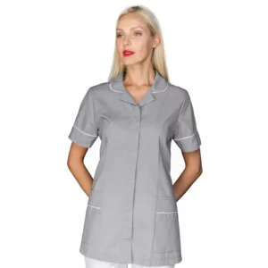 Casaca Isacco Zama 004712, color Gris/Blanco, vista frontal con modelo