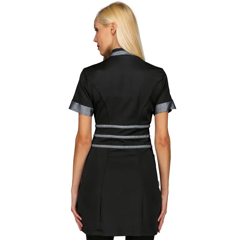 Casaca Isacco Cheyenne 004972 2 Casaca Isacco Cheyenne 004972, color Negro/Lurex silver, vista posterior con modelo