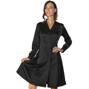 Vestido Isacco Mayflower Tecnostretch 007101, color Negro, vista frontal con modelo
