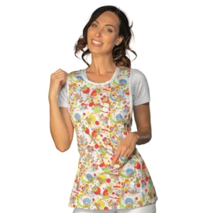 Casulla Isacco Papeete 013132, color Smile, vista frontal con modelo