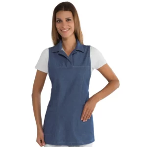 Casulla Isacco Trinidad 013377, color Jeans, vista frontal con modelo