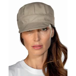 Gorra Isacco Sam 072086, Stone sabbia, vista con modelo