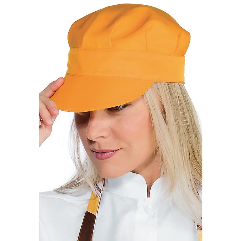 Gorra Isacco Sam 072113 1 Gorra Isacco Sam 072113, Albicocca, vista con modelo