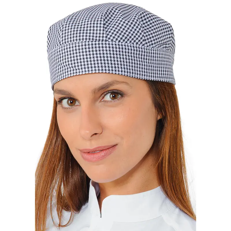 Gorro Isacco Bob 078305 1 Gorro Bob Isacco 078305, color Blanco/Negro, vista con modelo