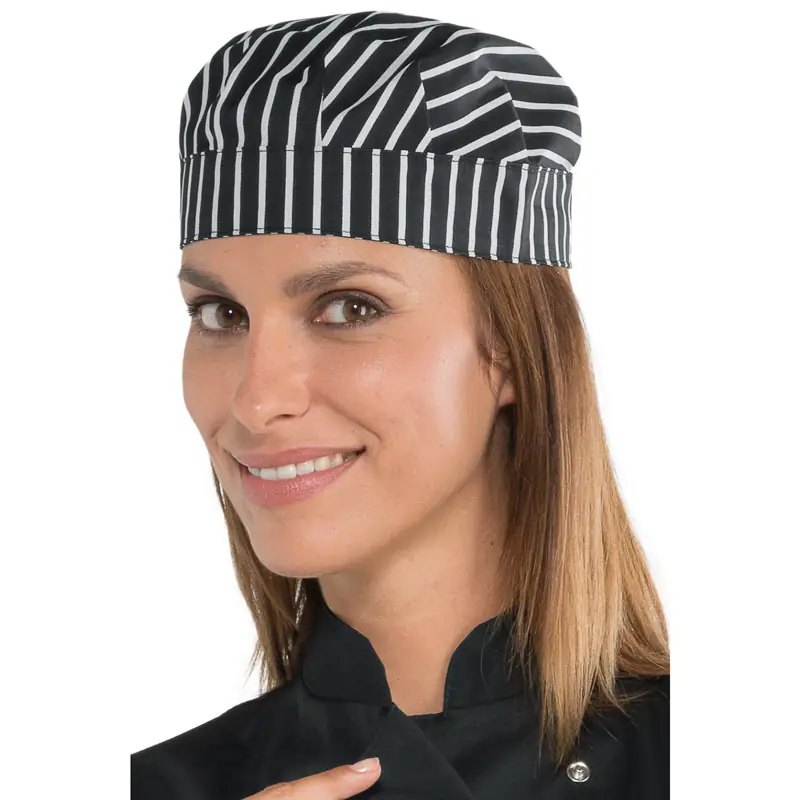 Gorro Isacco Bob 078330 2 Gorro Bob Isacco 078330, color Londra 01, vista alternativa con modelo