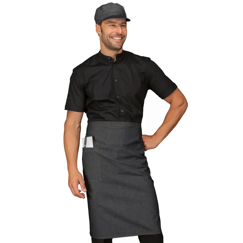 Delantal Isacco Dakar 085141 1 Delantal de cintura Isacco Dakar 085141, color Black jeans, vista frontal con modelo