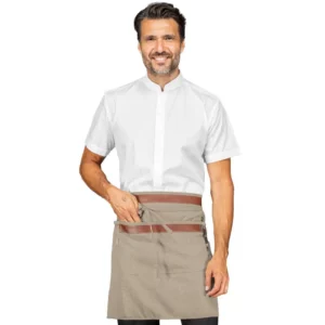 Delantal de cintura Isacco Leonida 085916, color Natural/Cuero, vista frontal con modelo
