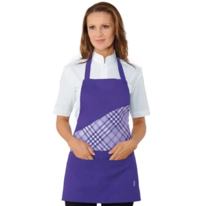 Delantal con peto Isacco Lollipop 087771, Viola/Tartan 427, vista con modelo