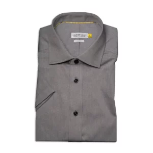 Camisa hombre J. HARVEST & FROST YB50 TWILL S/S SLIM 2905022, presentación plegada y detalle del cuello