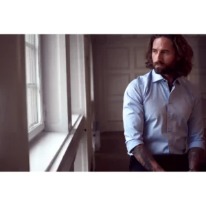 Camisa hombre J. HARVEST & FROST YB51 TWILL SLIM 2905102, con modelo en interior