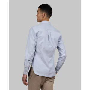 Camisa hombre J. HARVEST & FROST YB54 OXFORD SLIM 2905402, Sky blue, con modelo, vista posterior de tres cuartos