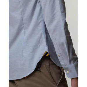 Camisa hombre J. HARVEST & FROST YB54 OXFORD SLIM 2905402, detalle del puño y el bajo