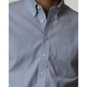 Camisa hombre J. HARVEST & FROST YB54 OXFORD SLIM 2905402, detalle del cuello y la botonadura