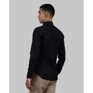Camisa hombre J. HARVEST & FROST YB54 OXFORD SLIM 2905402, Negro, con modelo, vista posterior de tres cuartos