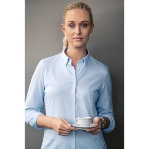 Camisa J. HARVEST & FROST YB57 KING KNIT CONTEMP. 2905705, vista frontal con modelo