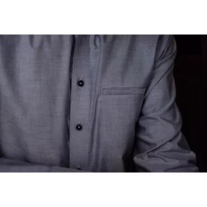 Camisa J. HARVEST & FROST RB121 OXFORD REGULAR 2912101 / Camisa hombre J. HARVEST & FROST RB121 OXFORD SLIM 2912102, detalle frontal con modelo