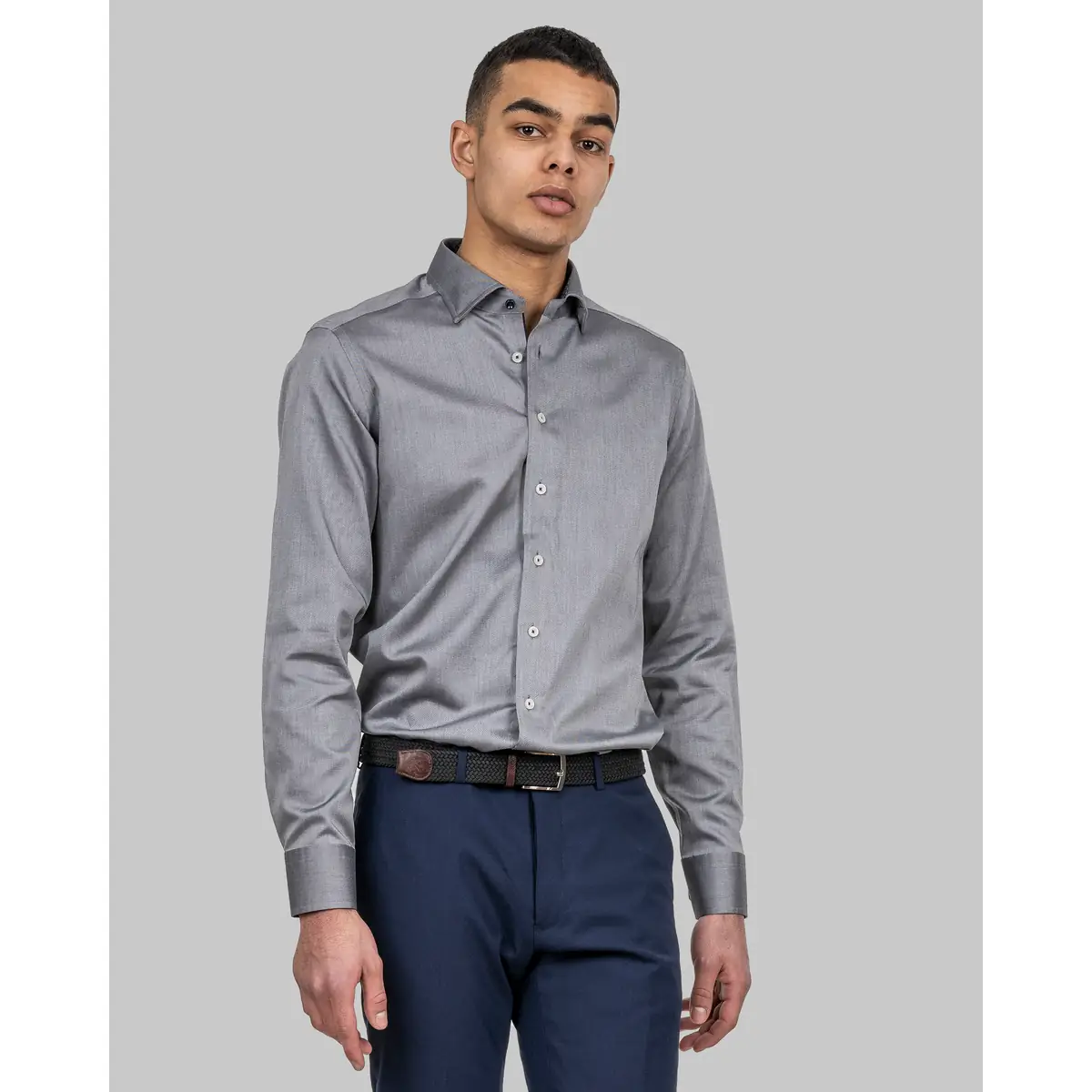 Camisa hombre J. HARVEST & FROST RB122 TWILL SLIM 2912202 32 Camisa hombre J. HARVEST & FROST RB122 TWILL SLIM 2912202, Gris, con modelo, vista frontal