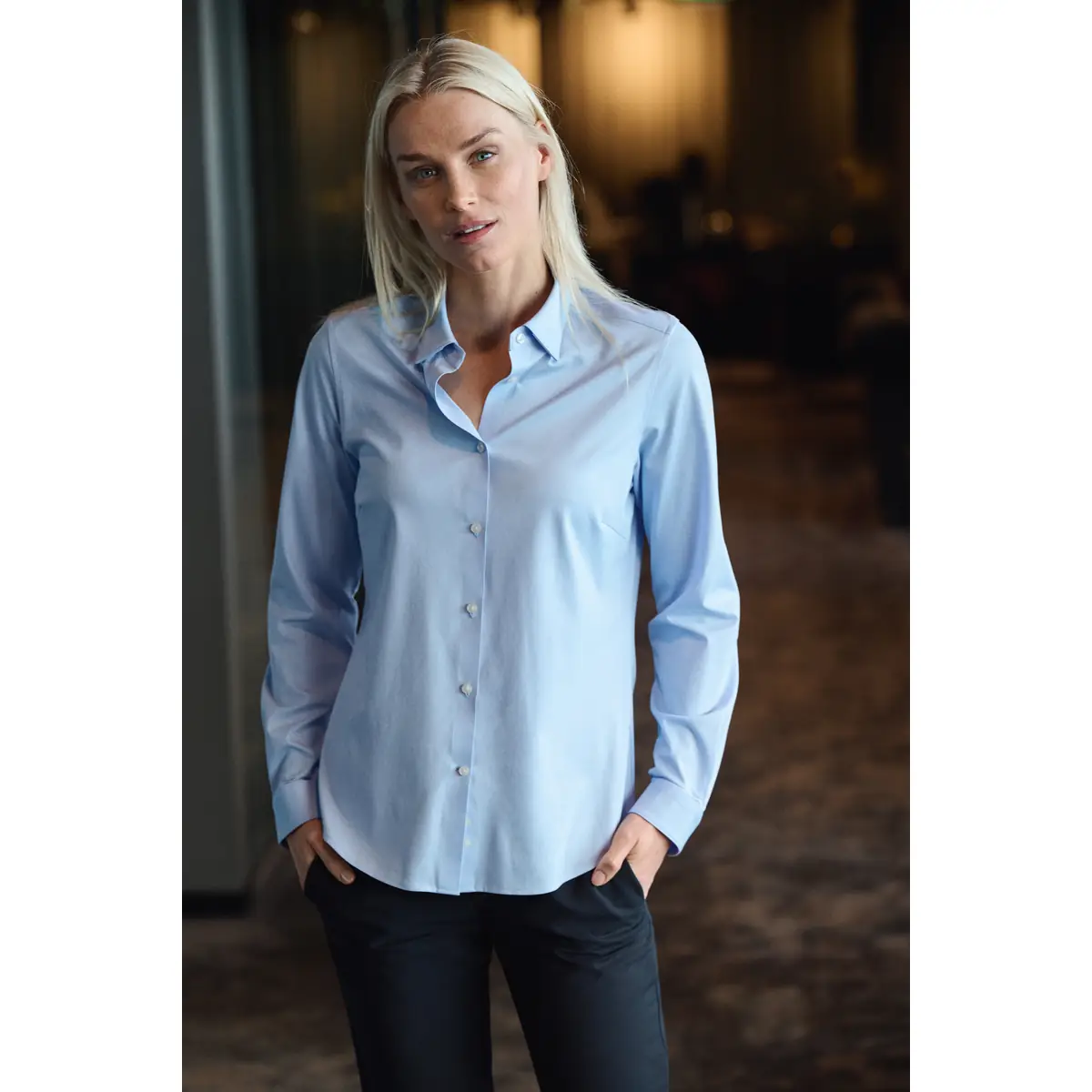 Camisa J. HARVEST & FROST IB132 INTERLOCK CONTEMP. 2913205 1 Camisa J. HARVEST & FROST IB132 INTERLOCK CONTEMP. 2913205, vista frontal con modelo