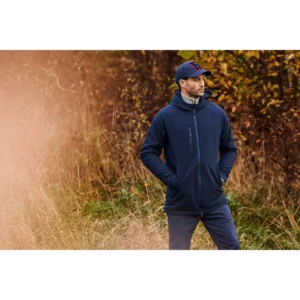 Abrigo hombre JAMES HARVEST WINCHESTER 2111038, con modelo en exterior