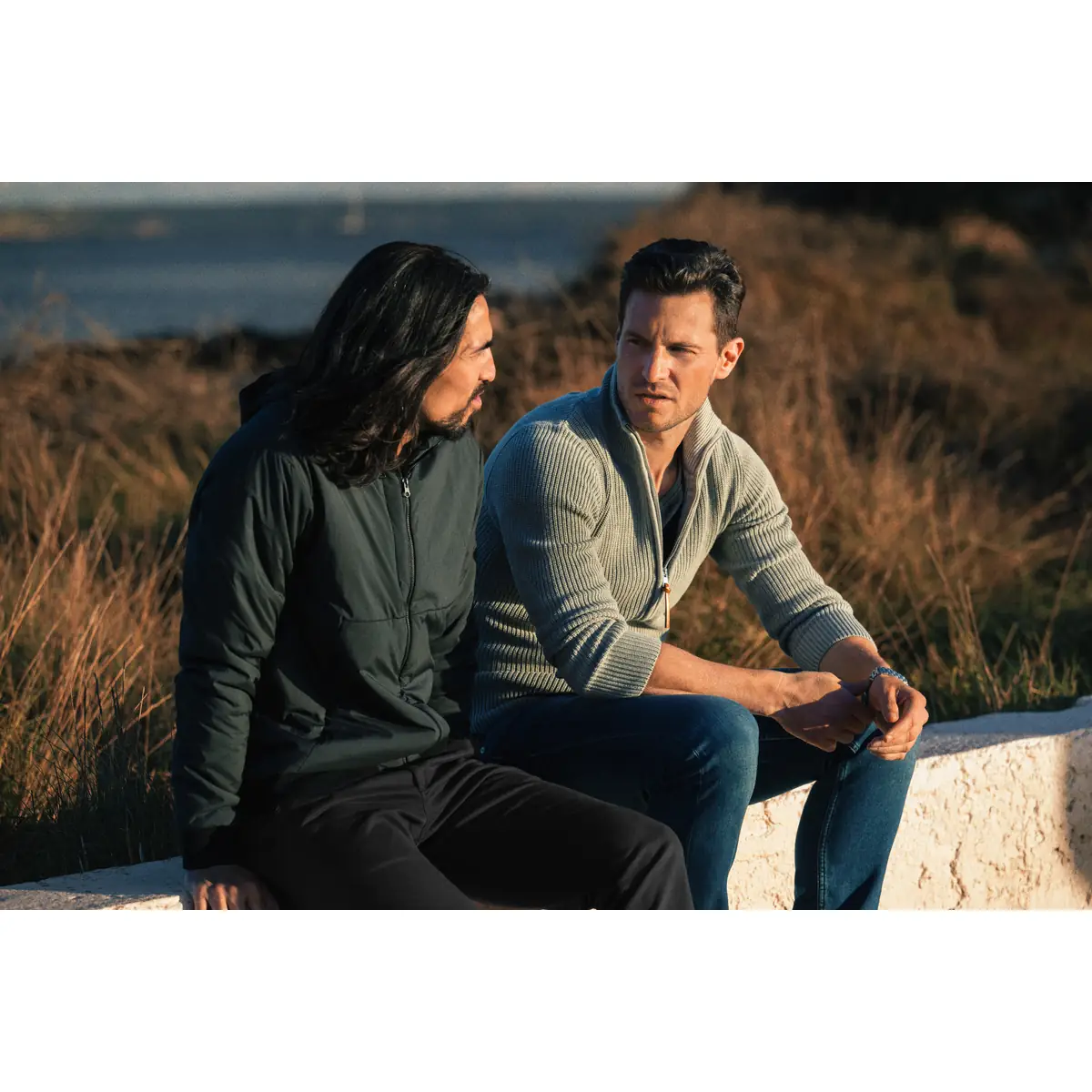 Chaqueta hombre JAMES HARVEST FRANKLIN JACKET MEN 2111039 2 Chaqueta hombre JAMES HARVEST FRANKLIN JACKET MEN 2111039, dos modelos en exterior