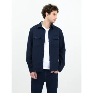 Sobrecamisa unisex James Harvest Highwoods 2111040, Marino, con modelo, vista frontal