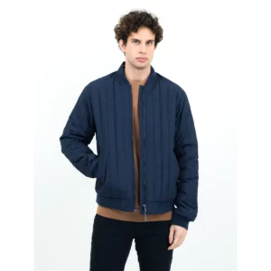 Chaqueta acolchada James Harvest Scarsdale Jacket 2111053, Marino, con modelo, vista frontal