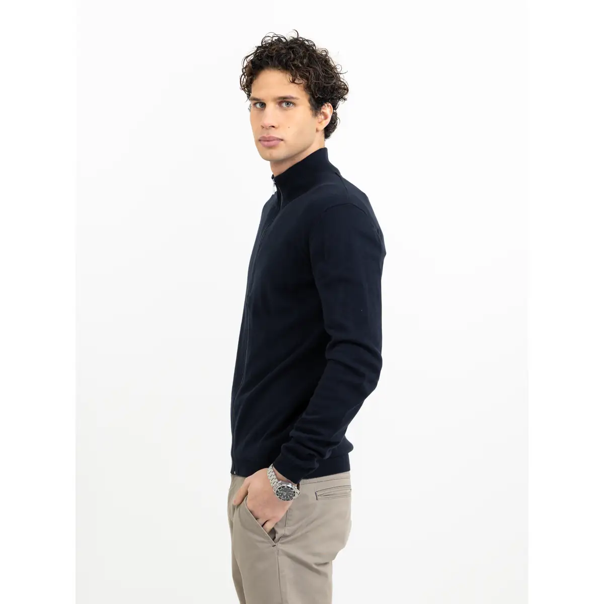 Cárdigan de hombre JAMES HARVEST ASHLAND CARDIGAN 2112514 16 Cárdigan de hombre James Harvest Ashland Cardigan 2112514, Marino, con modelo, lateral izquierdo