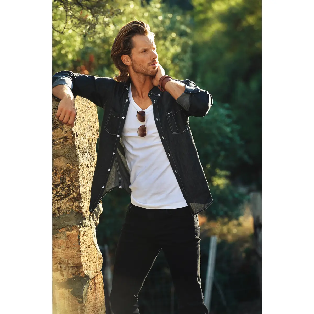 Camisa hombre JAMES HARVEST JUPITER 2113035 18 Camisa hombre JAMES HARVEST JUPITER 2113035, con modelo en exterior