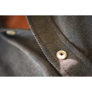 Camisa de hombre James Harvest Burlingham 2113038, detalle de tejido y botón