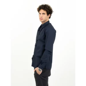 Camisa de hombre James Harvest Acton 2113040, Marino, con modelo, lateral izquierdo