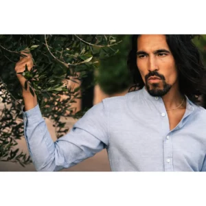 Camisa de hombre James Harvest Townsend 2113041, con modelo, primer plano en exterior