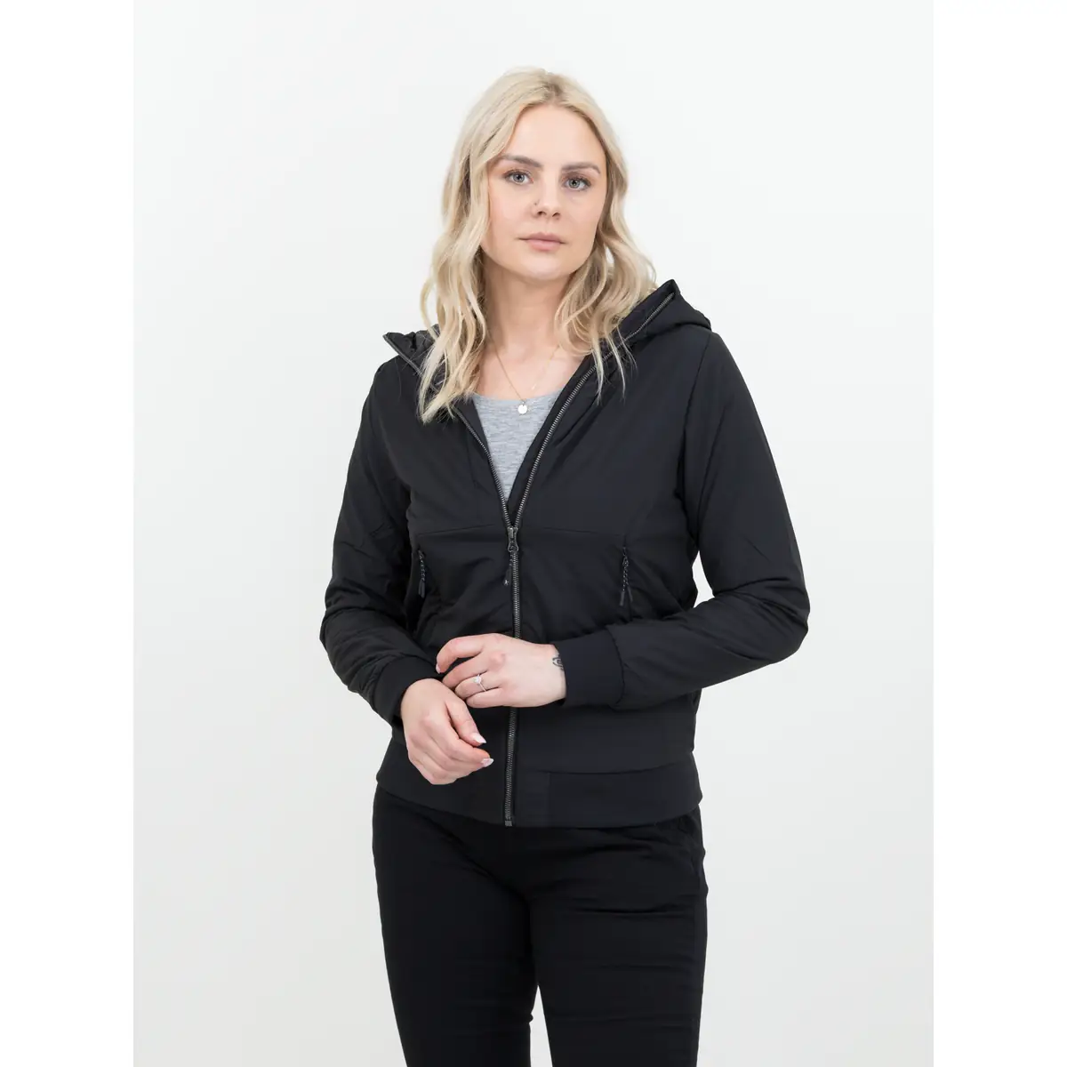 Chaqueta de mujer JAMES HARVEST FRANKLIN JACKET W 2121043 15 Chaqueta de mujer James Harvest Franklin Jacket W 2121043, Negro, con modelo, vista frontal