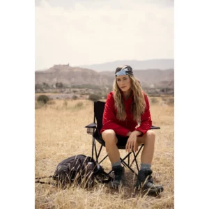 Chaqueta de mujer James Harvest Valley Woman 2121054, con modelo en exterior