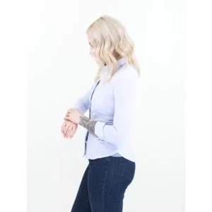 Camisa de mujer James Harvest Burlingham Woman 2123028, Azul claro, con modelo, lateral izquierdo