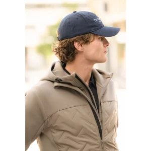 Chaqueta hombre JAMES HARVEST MONTANA HYBRID MOTION 2131047, detalle de la chaqueta con modelo