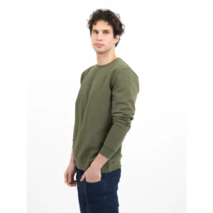 Sudadera de hombre James Harvest Alder Heights 2132024, Moss green, con modelo, lateral izquierdo
