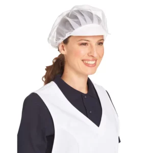 Cofia con visera Leiber 02/119 blanca, puesta en una persona