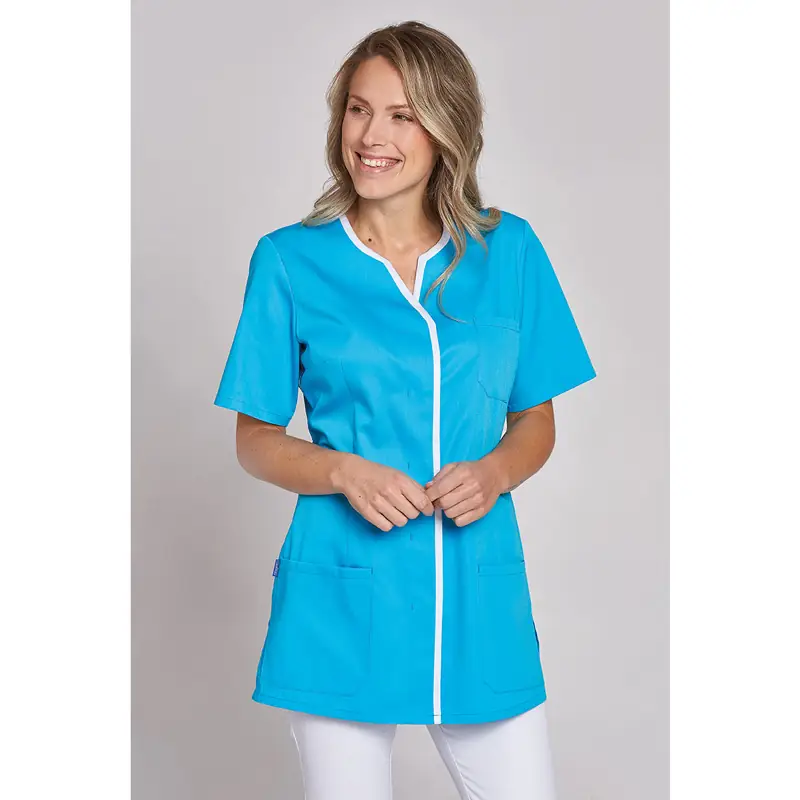 Casaca de mujer Leiber 08/1337 6 Casaca Leiber 08/1337 turquesa/blanco, vista frontal puesta en modelo