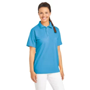 Polo de manga corta Leiber 08/241 en color turquesa, puesto en modelo