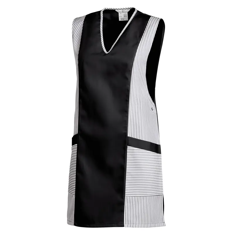 Casulla Leiber 08/264 8 Casulla Leiber 08/264 blanco/negro, vista frontal de la prenda