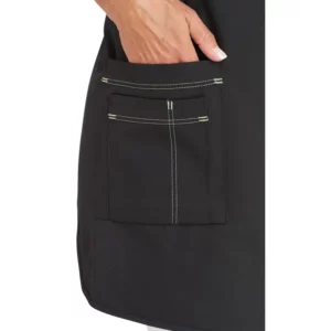 Detalle del bolsillo del delantal de peto de mujer Leiber 11/2540 en negro y verde claro