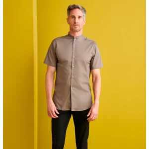 Camisa Manga Corta Cuello Mao Slim Fit Monza 02140 en visón, vista frontal