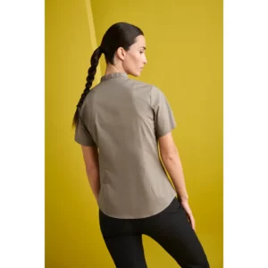 Camisa Manga Corta Cuello Mao Slim Fit Monza 02256 en visón, vista posterior