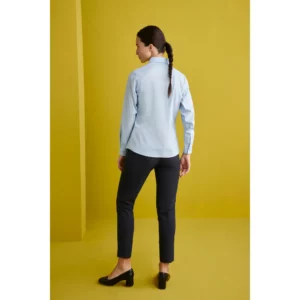 Camisa Cuello Camisero Slim Fit Monza 02257 en celeste, vista posterior