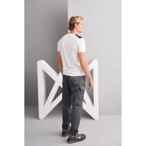 Camiseta Cuello Caja Regular Fit Monza 03019 en blanco, vista posterior