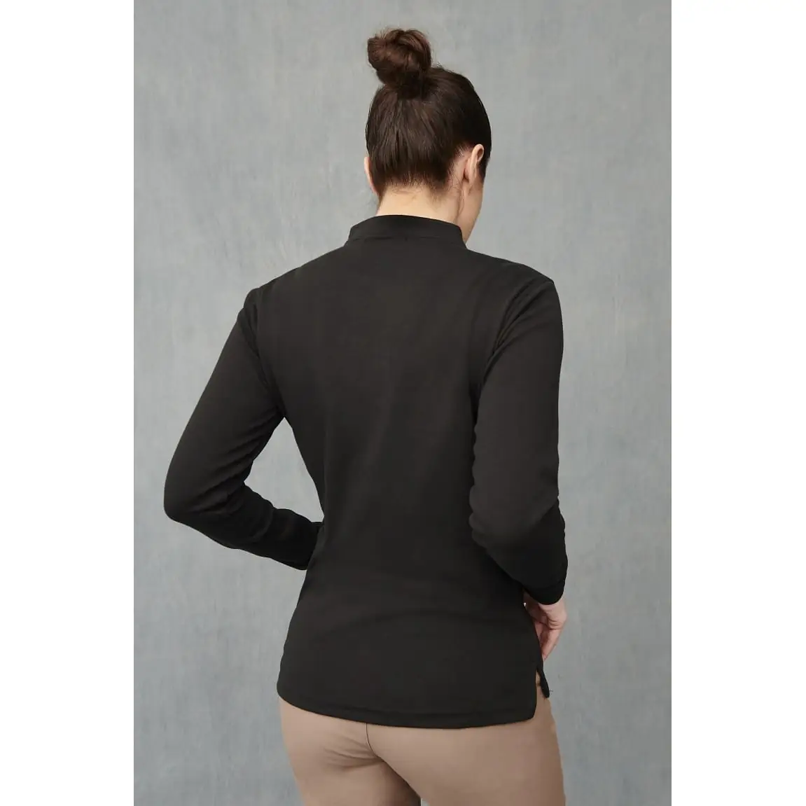 Polo Cuello Mao y Cremallera Regular Fit Monza 03035 3 Polo Cuello Mao y Cremallera Regular Fit Monza 03035 en negro, vista posterior