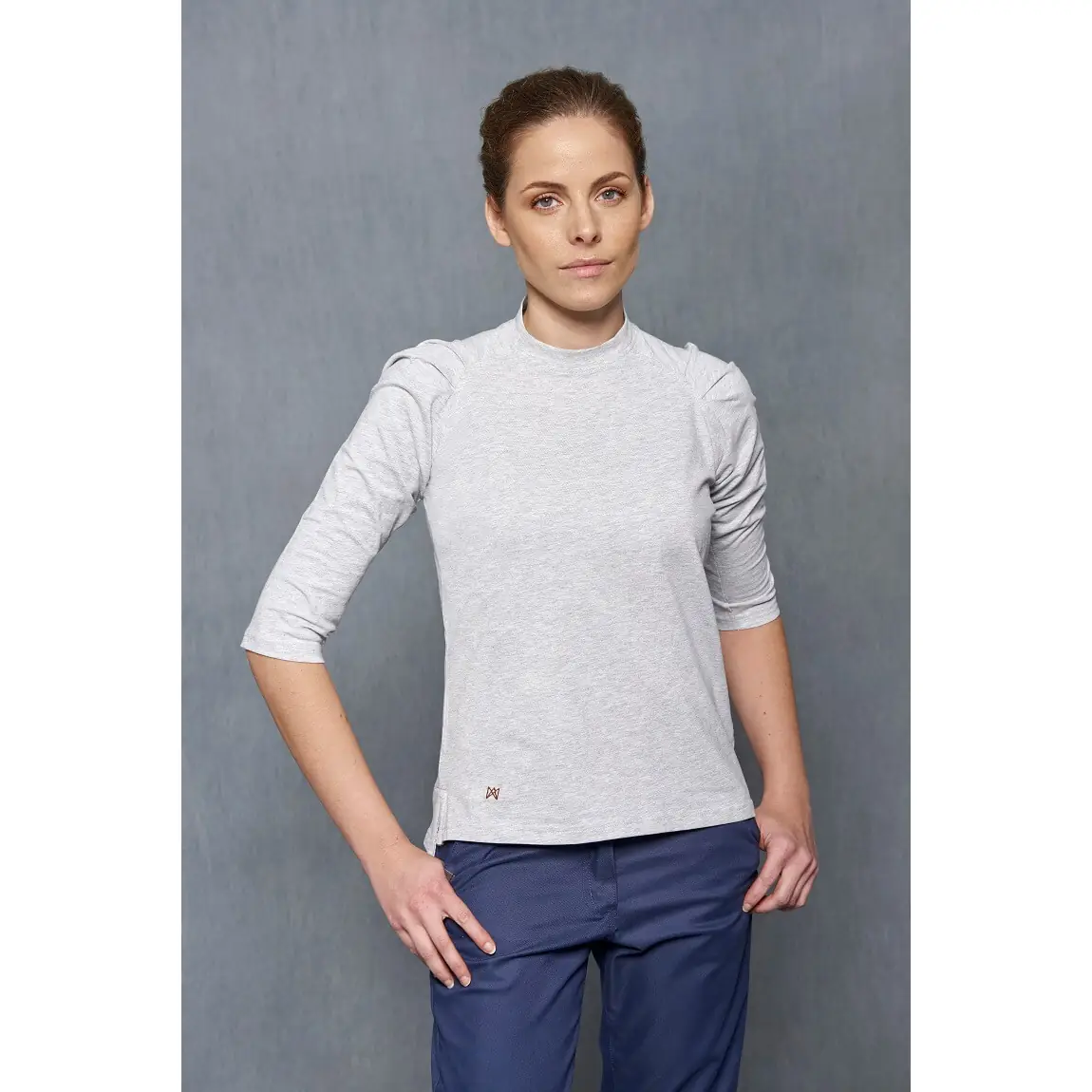 Camiseta Cuello Caja Slim Fit Monza 03037 6 Camiseta Cuello Caja Slim Fit Monza 03037 en gris claro, vista frontal