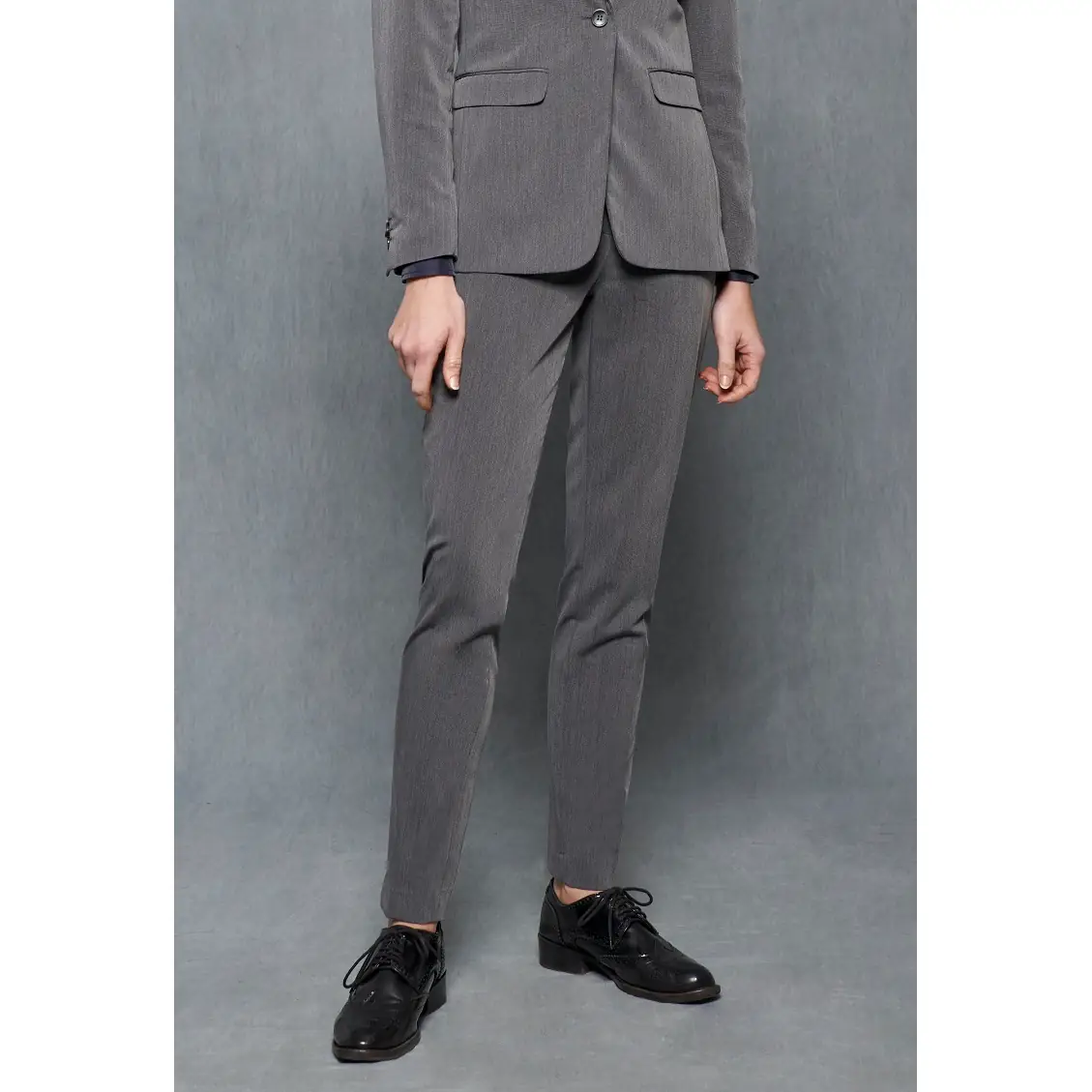 Pantalón de Vestir Slim Fit Monza 04151 6 Pantalón de Vestir Slim Fit Monza 04151 en gris oscuro, vista detalle